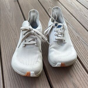 Women’s flux sneakers